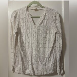 Chic White Floral Lace Blouse